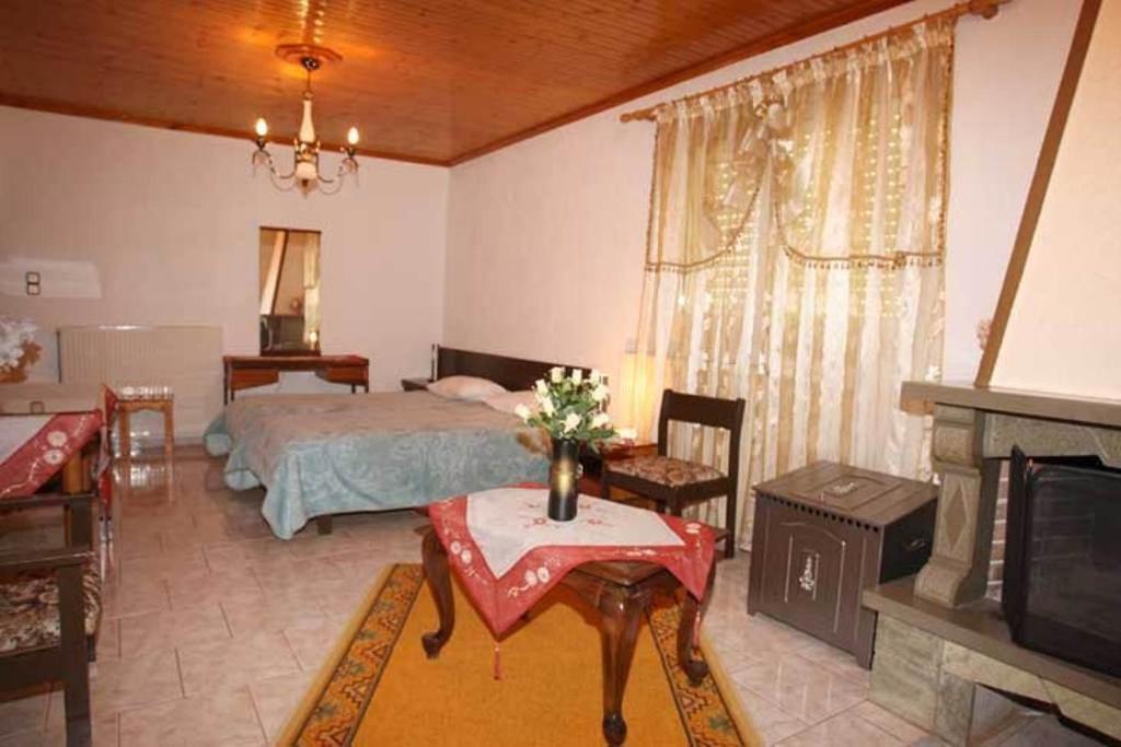 Filoxenia Hotell Konitsa Exteriör bild